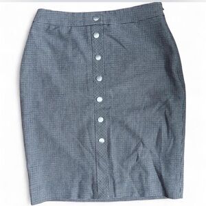 Classic Black and White Houndstooth Skirt